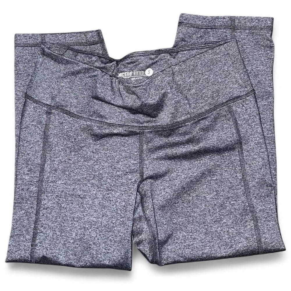 Old Navy Active Heather Gray Fitted Top